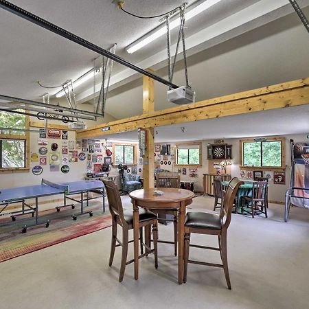 Vibrant Bryson City Home With Mtn Views And Deck! Exterior photo